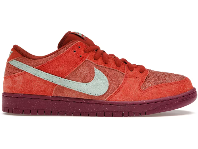 Nike SB Dunk Low Mistic Red